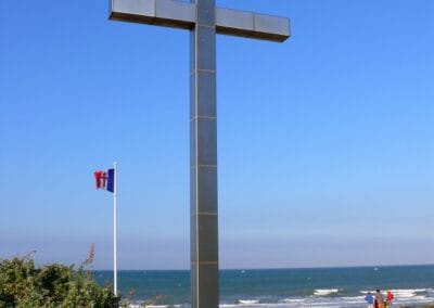 Lorraine Cross monument in Normandie, France, near the sea. Normandie is part of L'Histoire du Débarquement et de la Bataille de Normandie.